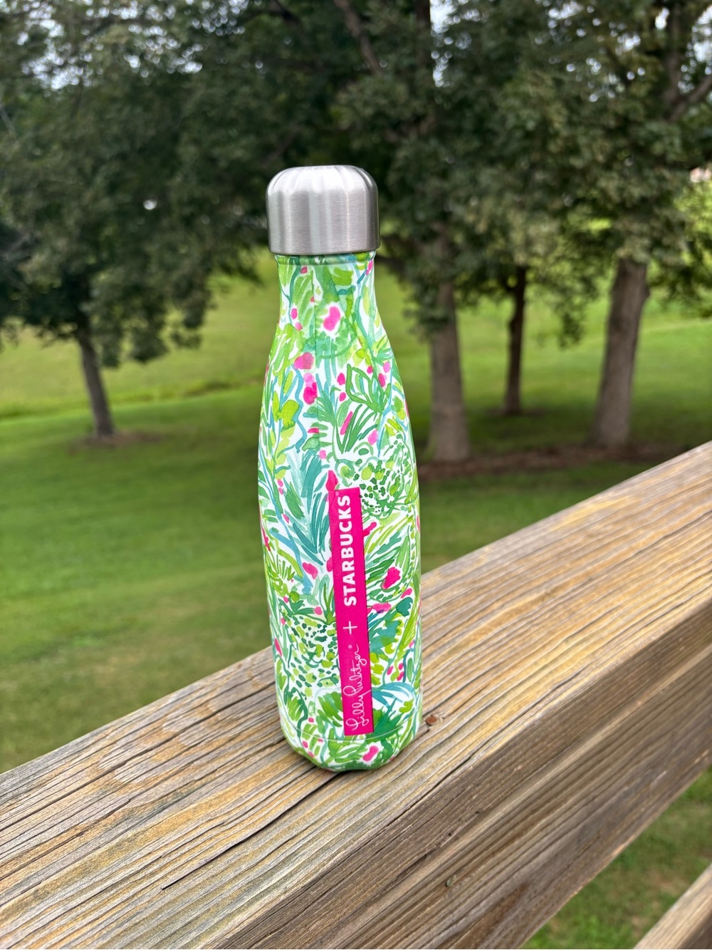 Lilly Pulitzer Starbucks Water Bottle by Swell 16 oz Preowned